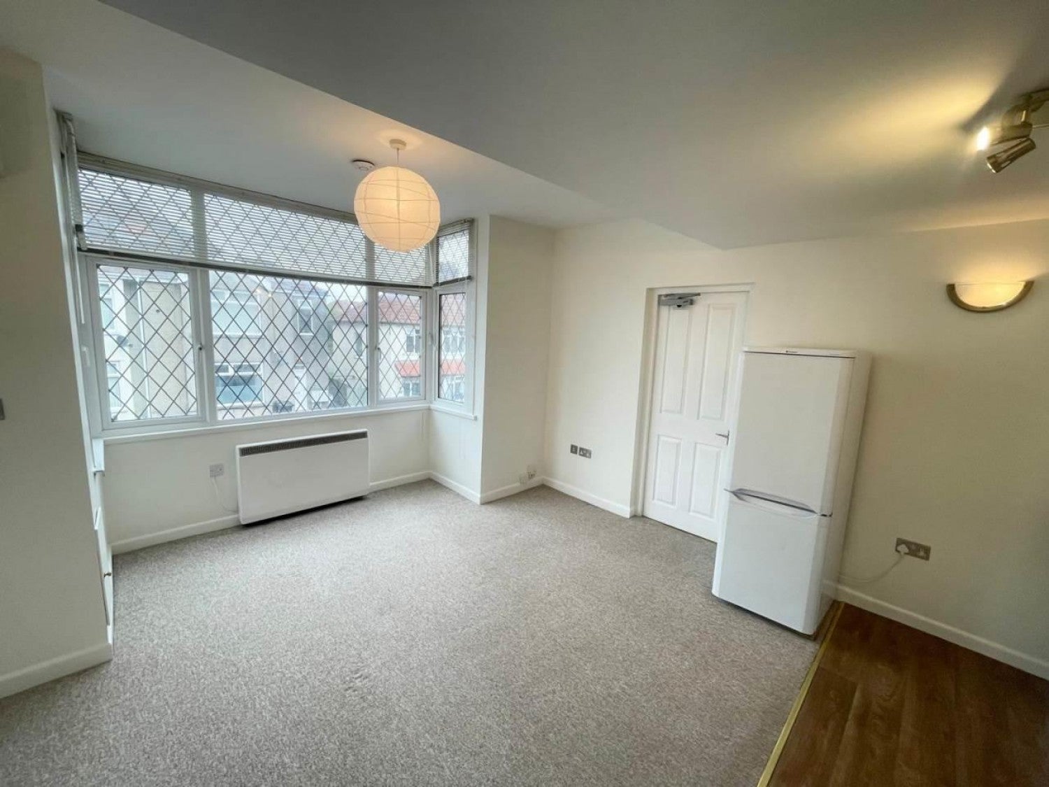 Flat Beverley Road in Bristol