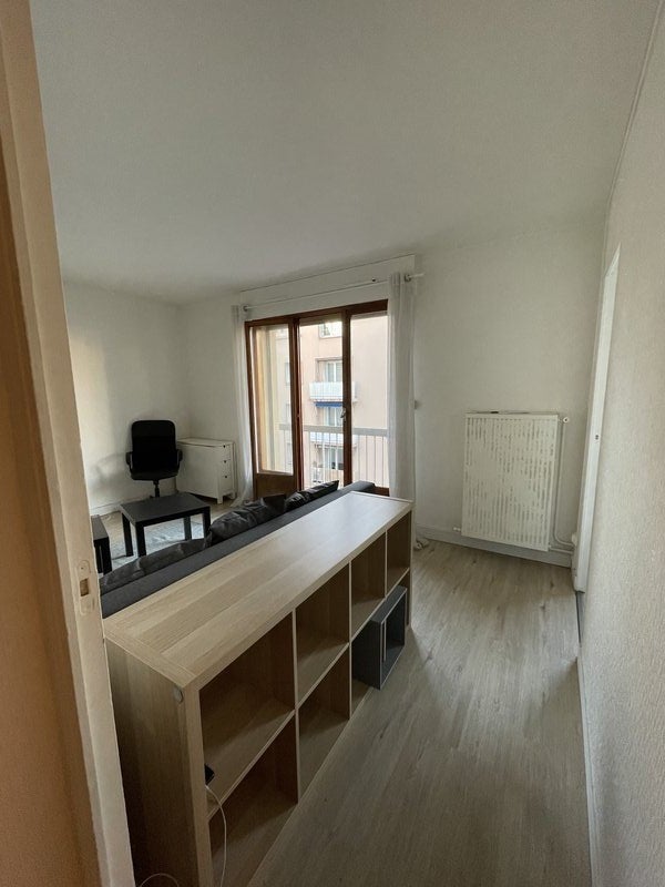 Flat Rue Frédéric Desmond in Marseille