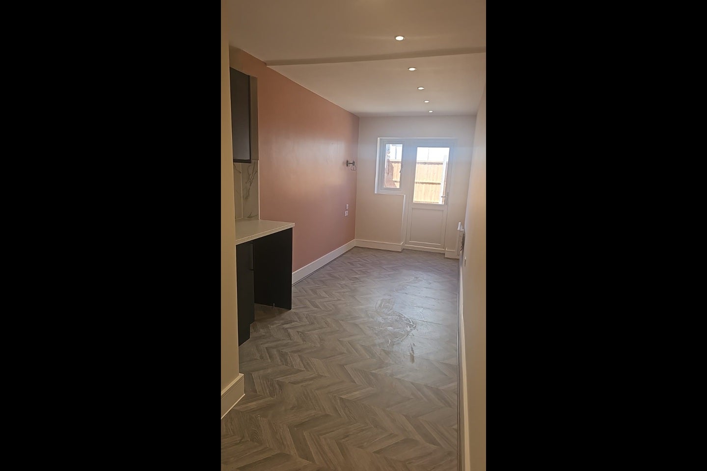 Flat Birch Close in Greater London