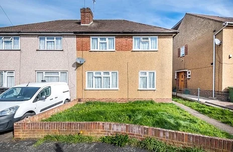 House Sandymount Avenue in London