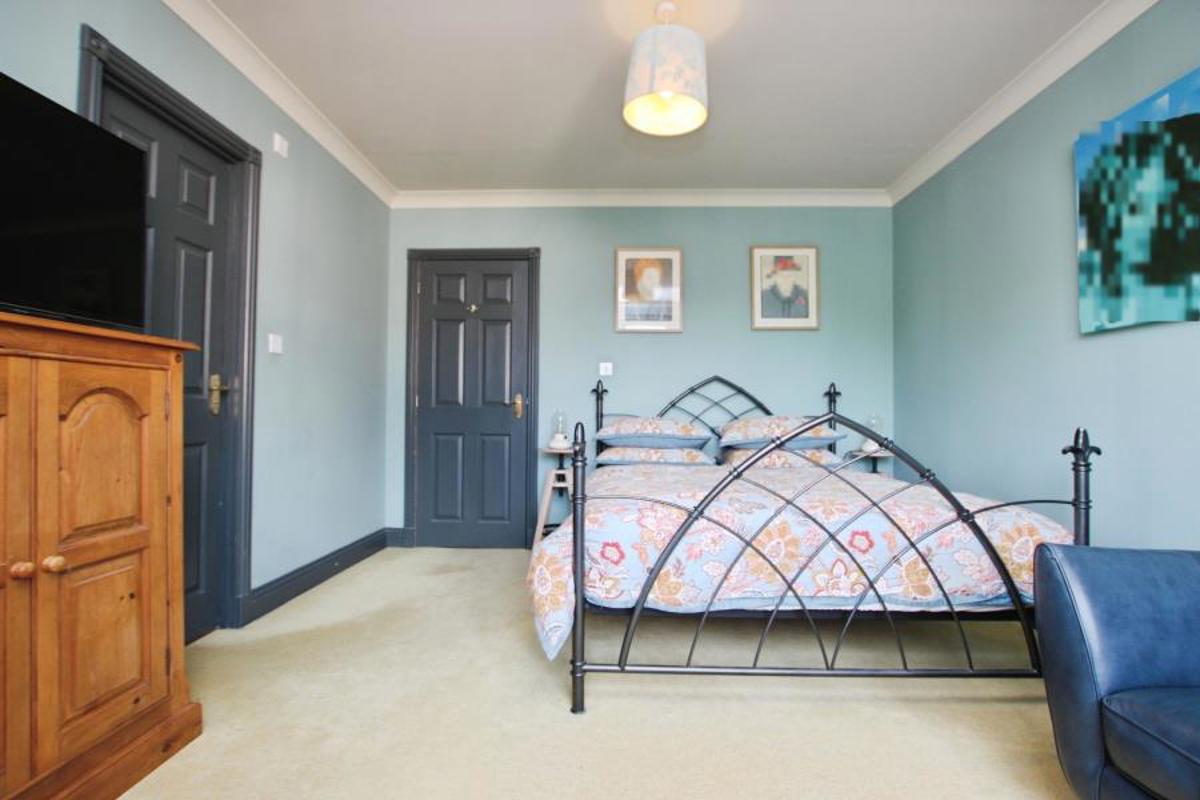 Room Lutyens Close in Harry Stoke