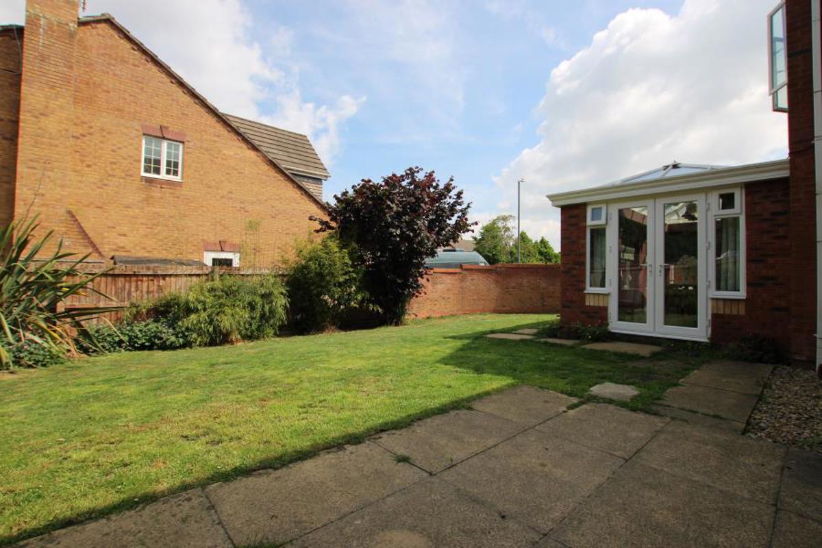 Room Lutyens Close in Harry Stoke