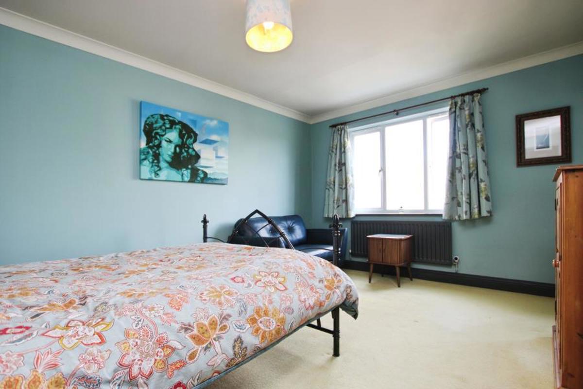 Room Lutyens Close in Harry Stoke