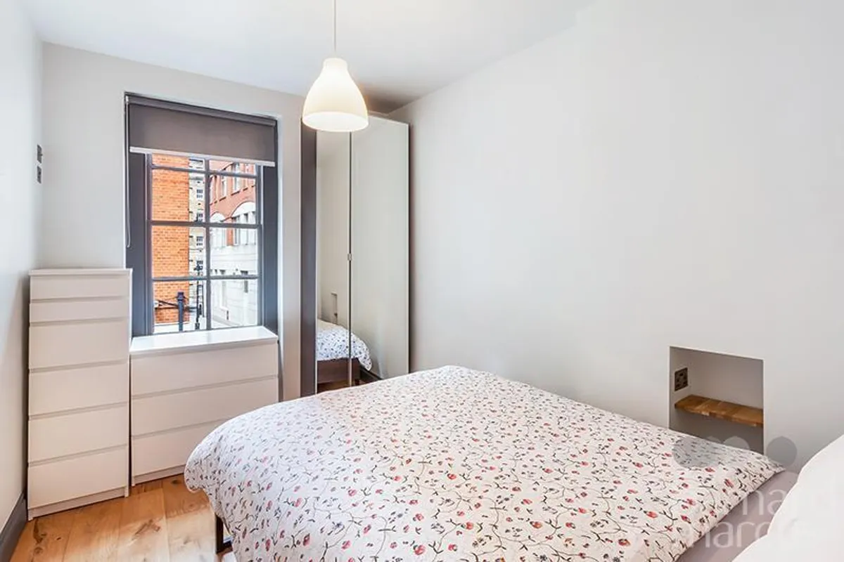 Flat Martlett Court in City of Westminster