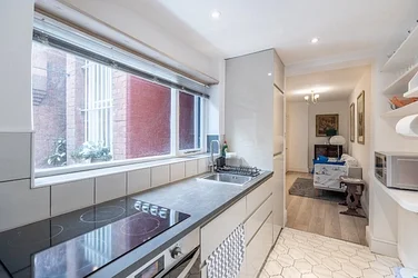 Flat Lower Sloane Street in Greater London