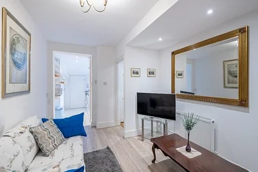Flat Lower Sloane Street in Greater London