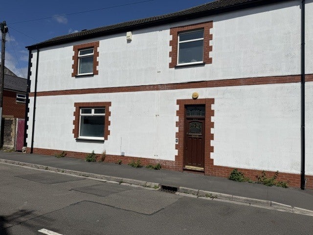 Room Swinton Street in Cardiff