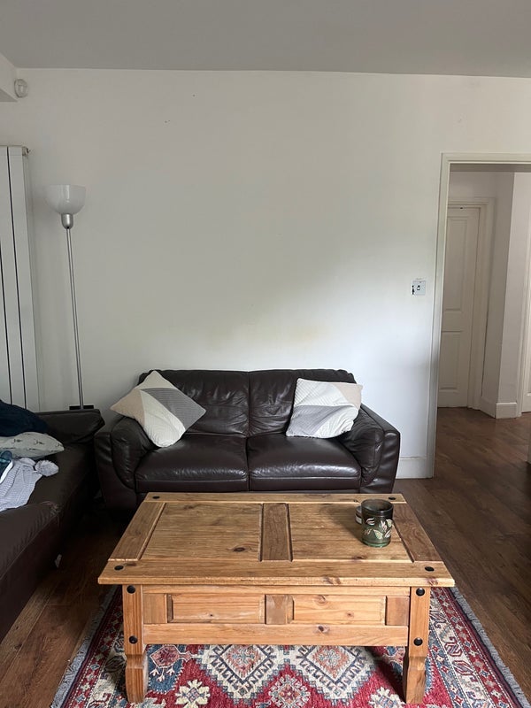 Room Cranfield Road in Greater London