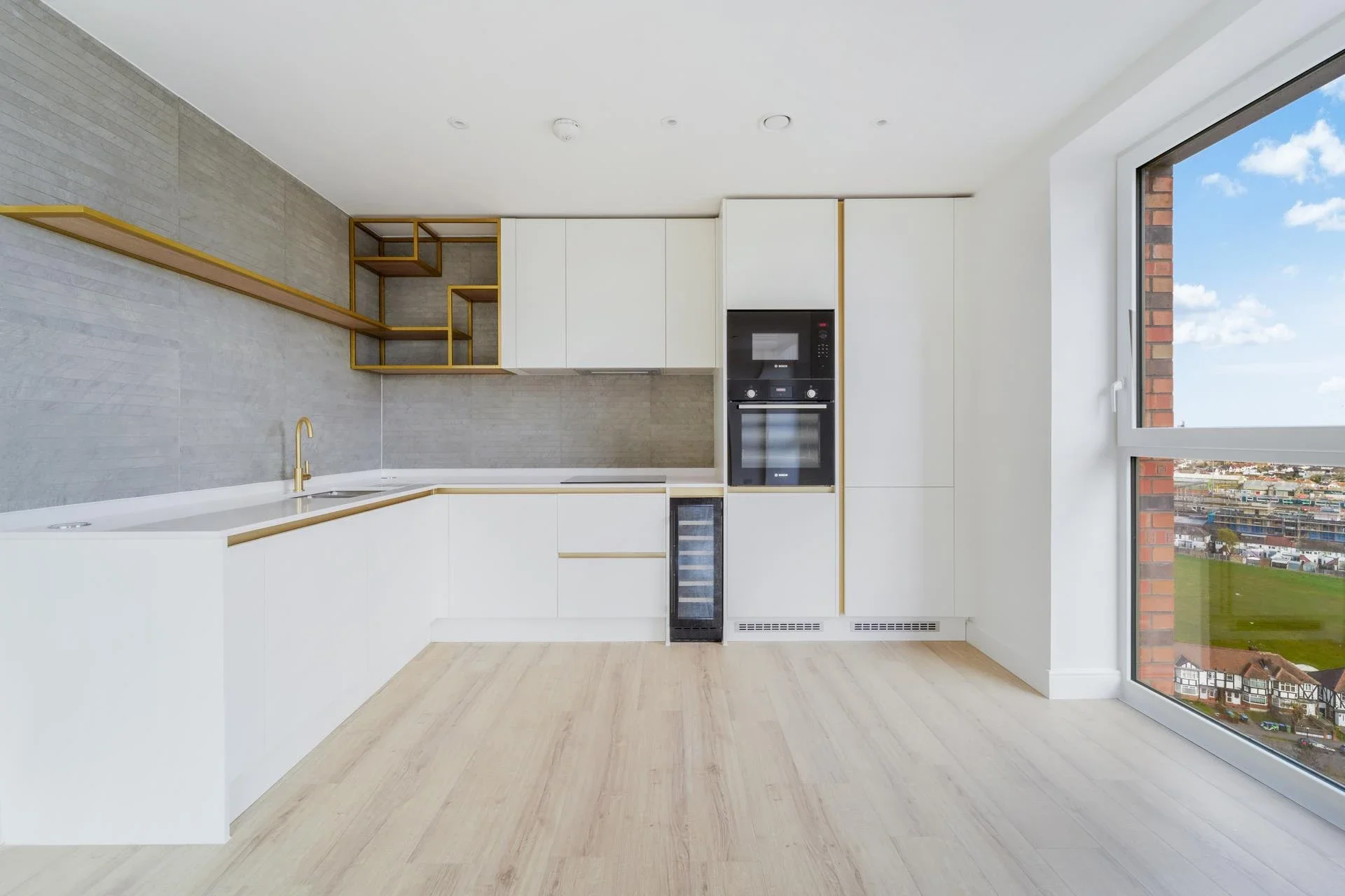 Flat Abbeydale Road in Greater London