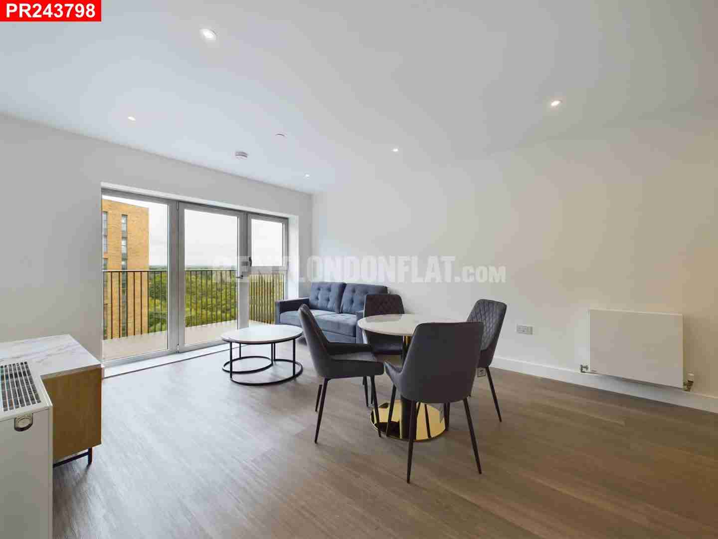 Flat Flagstaff Road in Reading