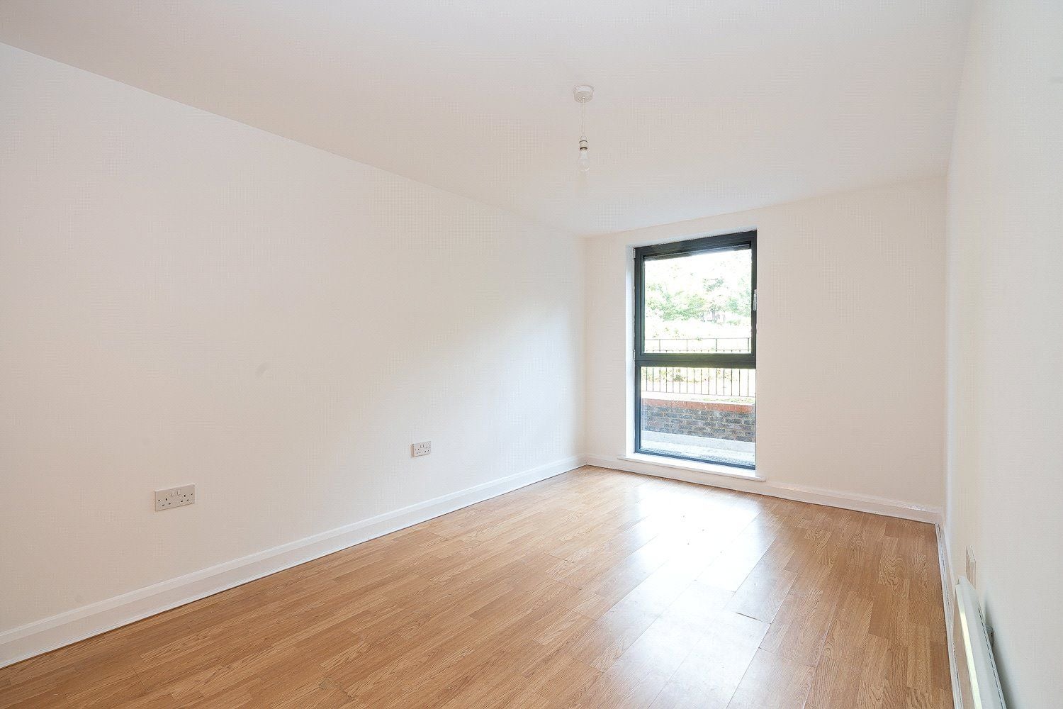 Flat Mckenzie Court in Maidstone