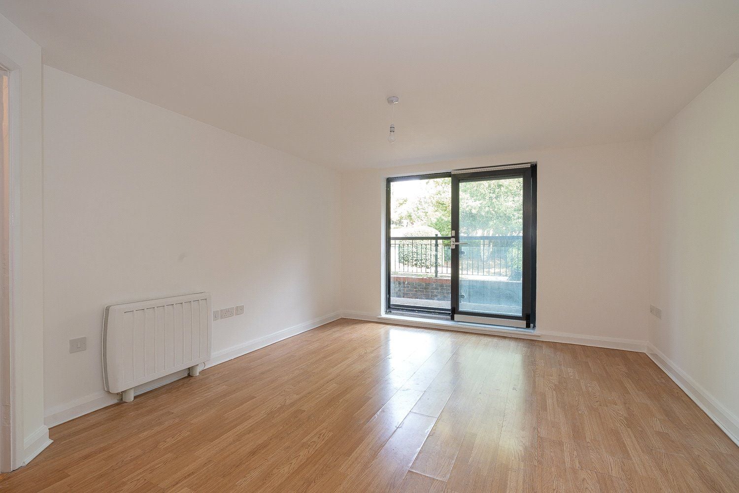 Flat Mckenzie Court in Maidstone