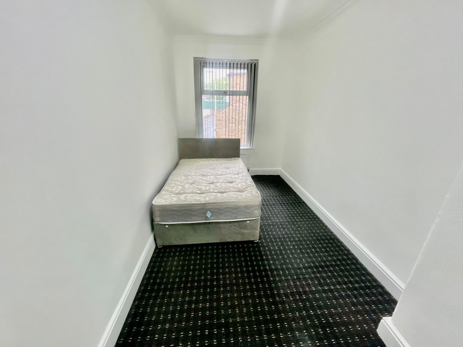 Room Hallam Road in Borough of Pendle