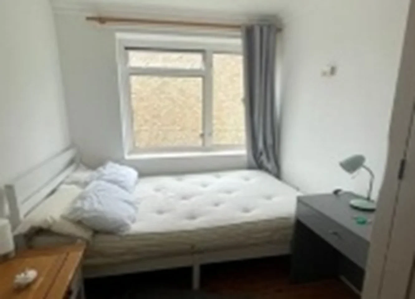Room Howard Road in Greater London