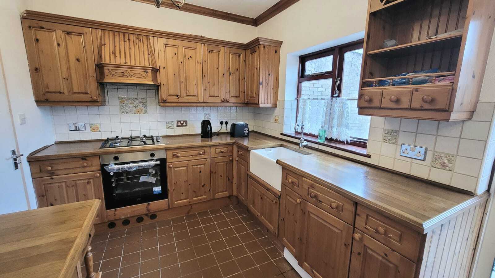 Room Vicarage Road in Watford