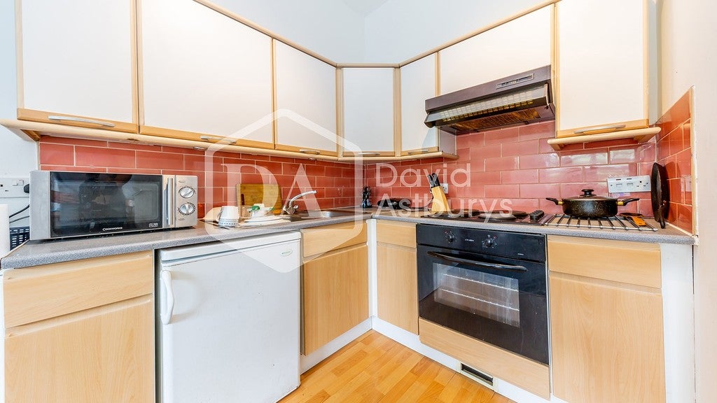 Flat Camden Road in Greater London