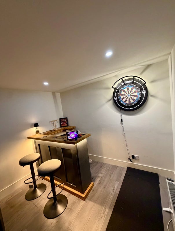 Room Wellington Avenue in Greater London