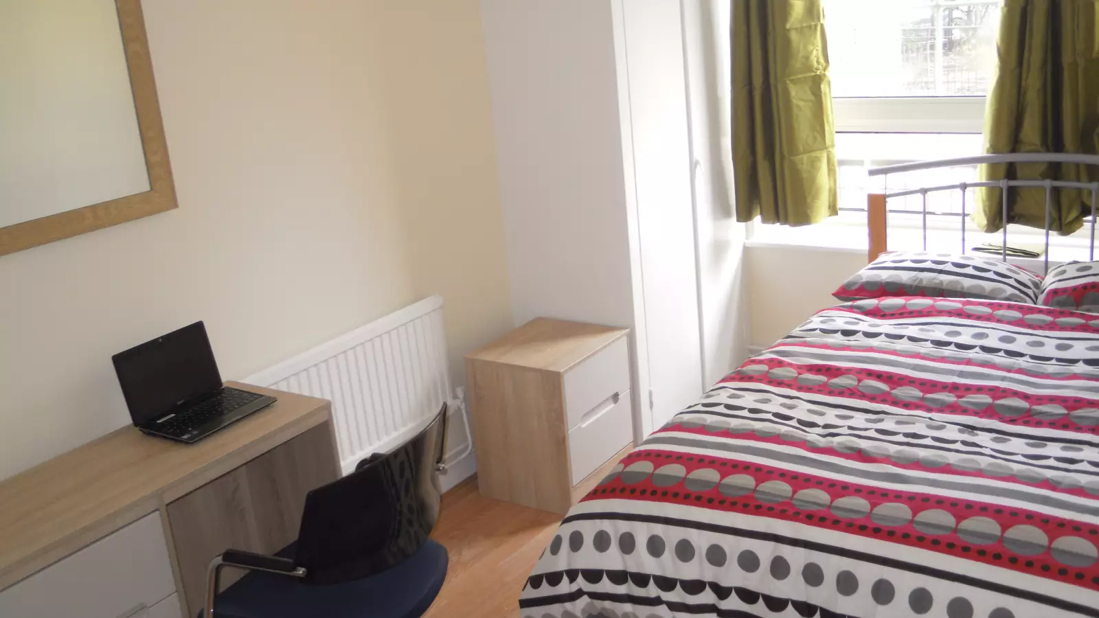 Room Gill Street in Greater London