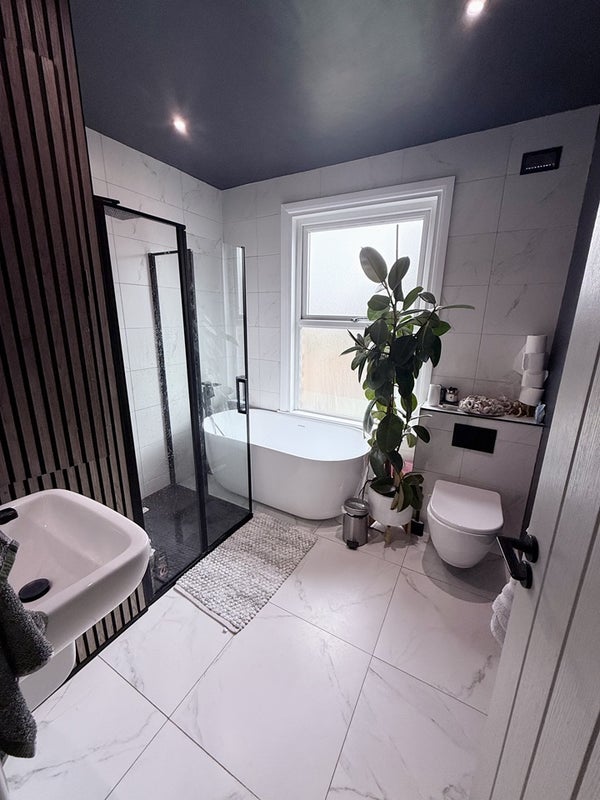 Room Haslemere Road in Greater London