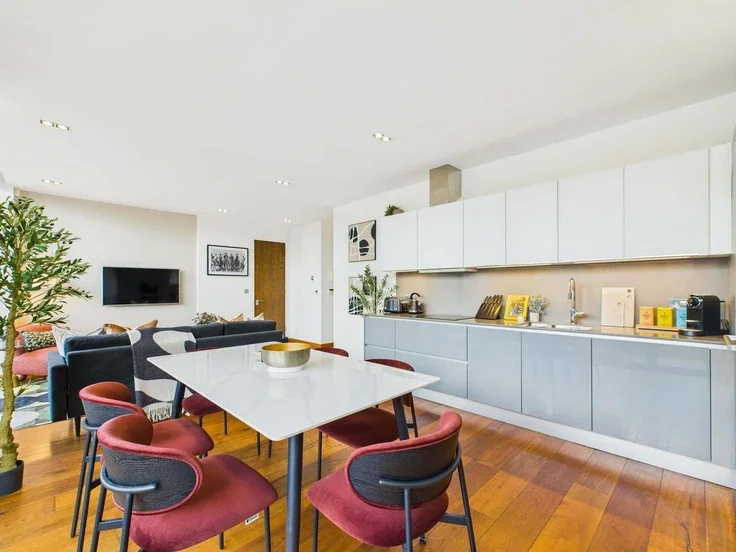Flat Bayham Street in Greater London