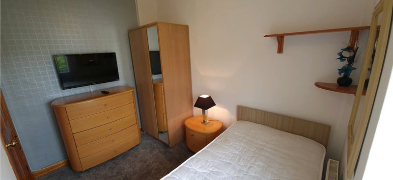 Room Marshfield Road in Bristol