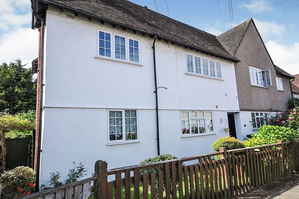 Flat Moira Road in Greater London