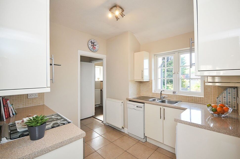 Flat Moira Road in Greater London