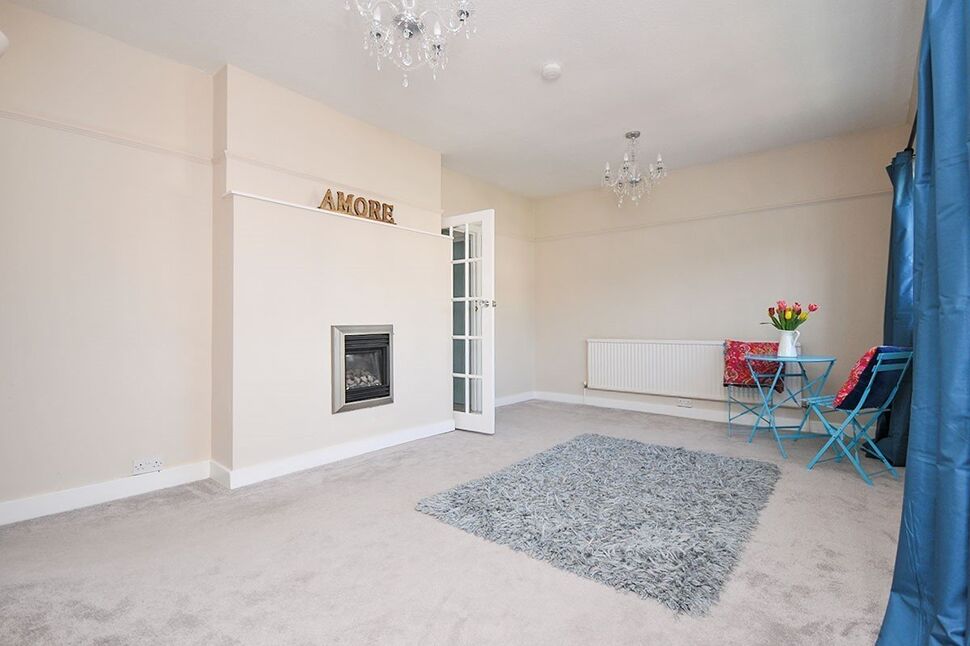 Flat Moira Road in Greater London
