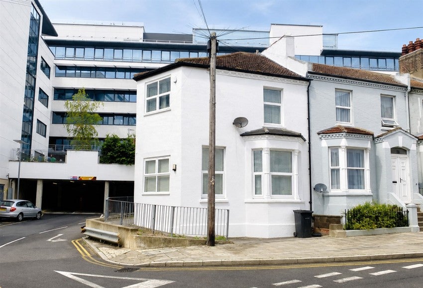 House Devonshire Road in St Leonards