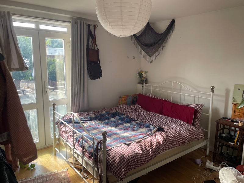 Room Seal Street in Greater London