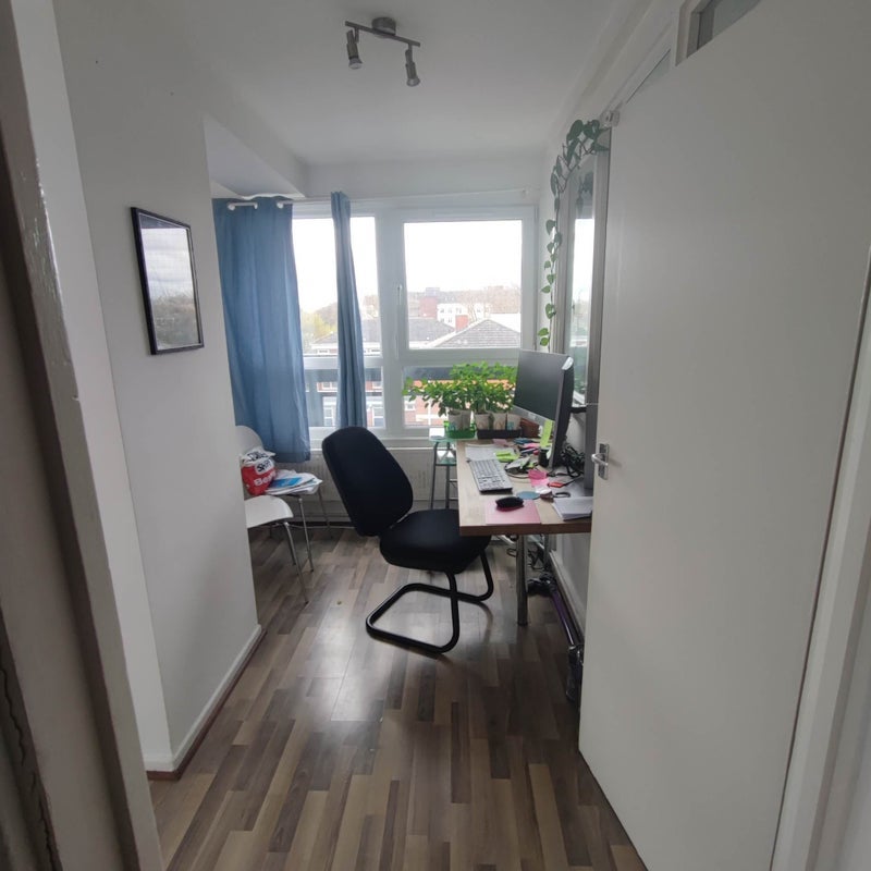 Flat Renforth Street in Greater London