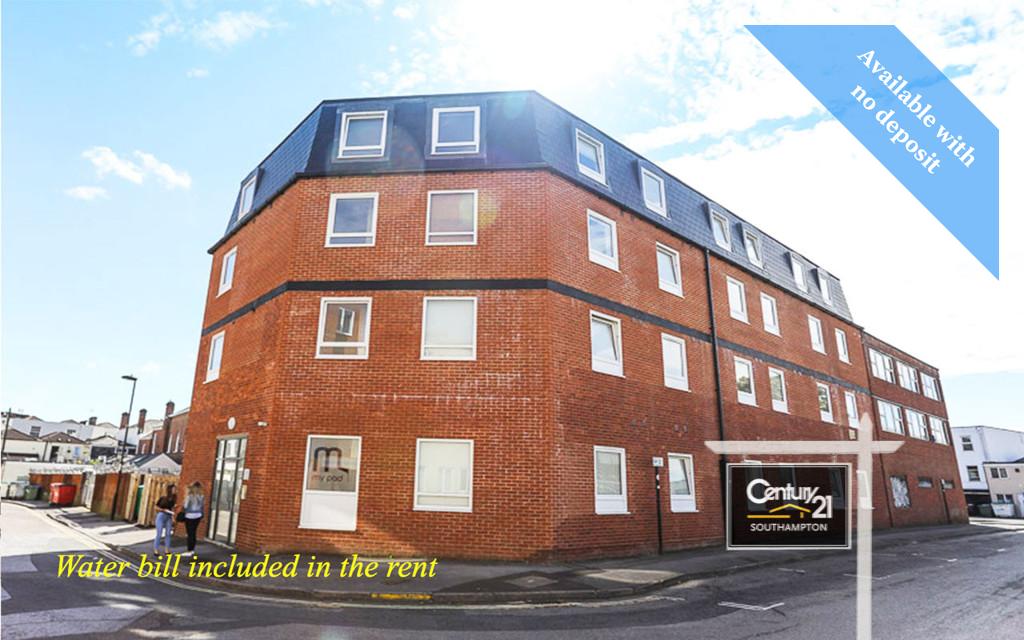 Flat Carlton Place in Southampton