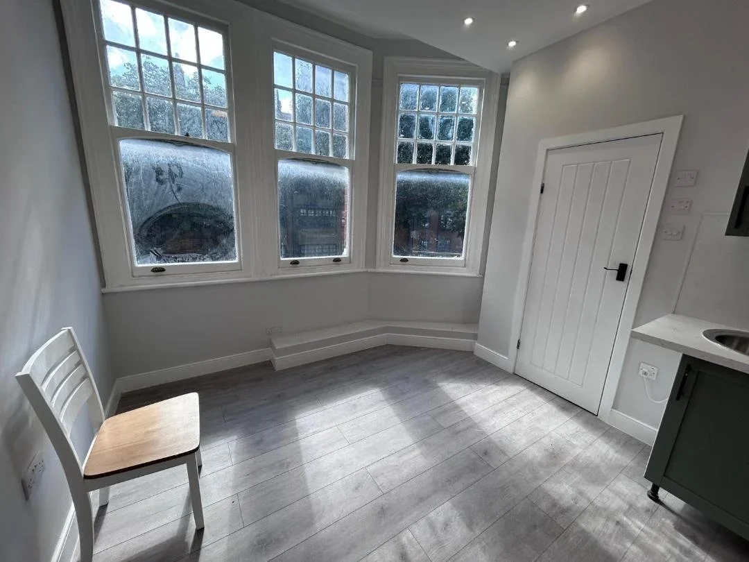 Room Fortis Green Road in Greater London