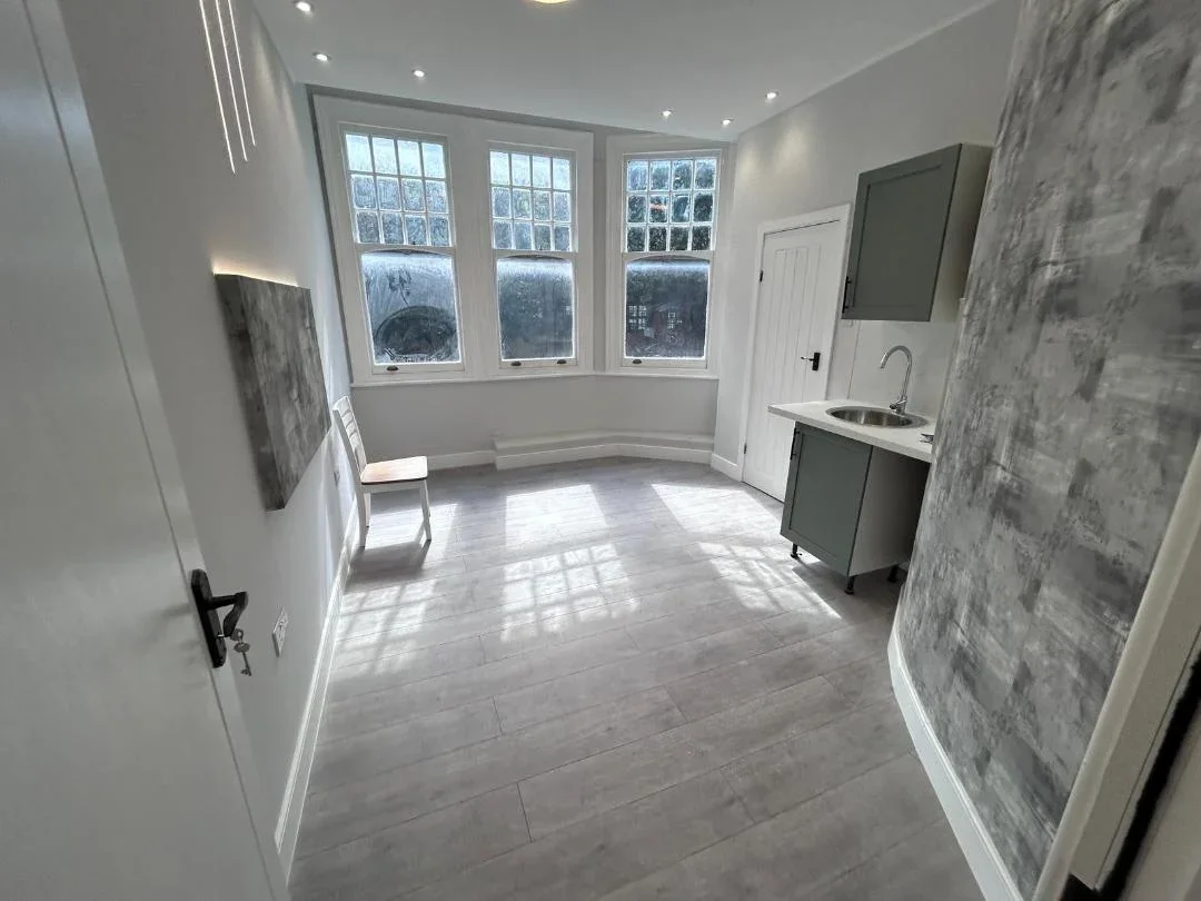 Room Fortis Green Road in Greater London