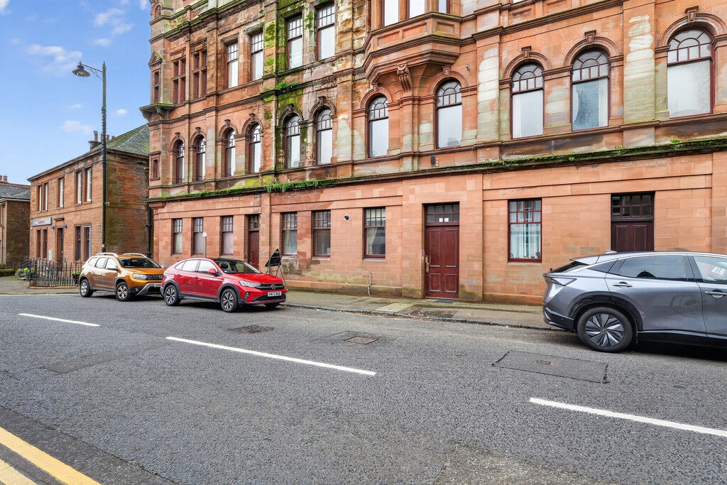 Flat Glebe Road in Galston