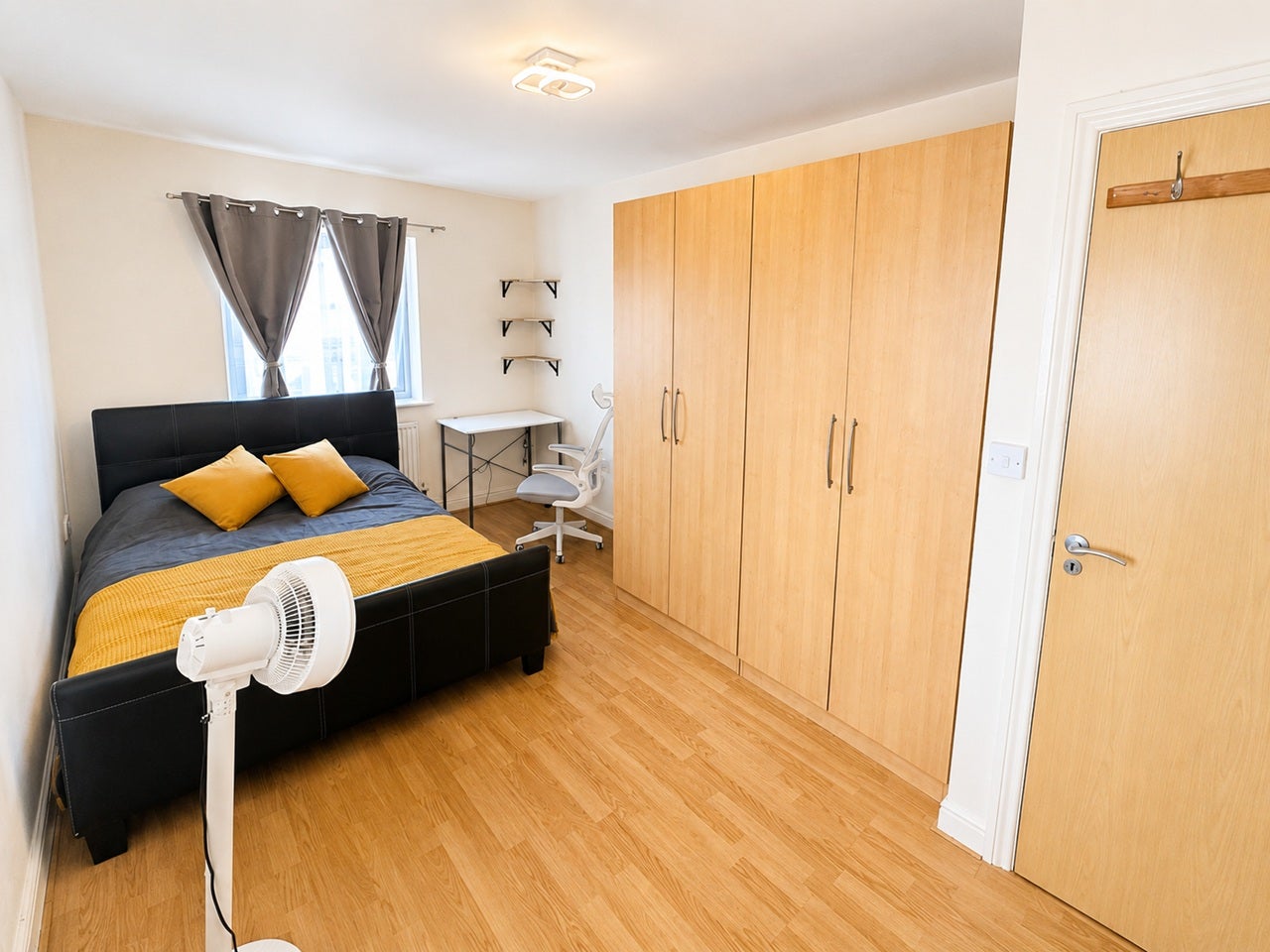 Flat Millicent Grove in Greater London