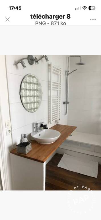 Flat Rue Fourcroy in Paris
