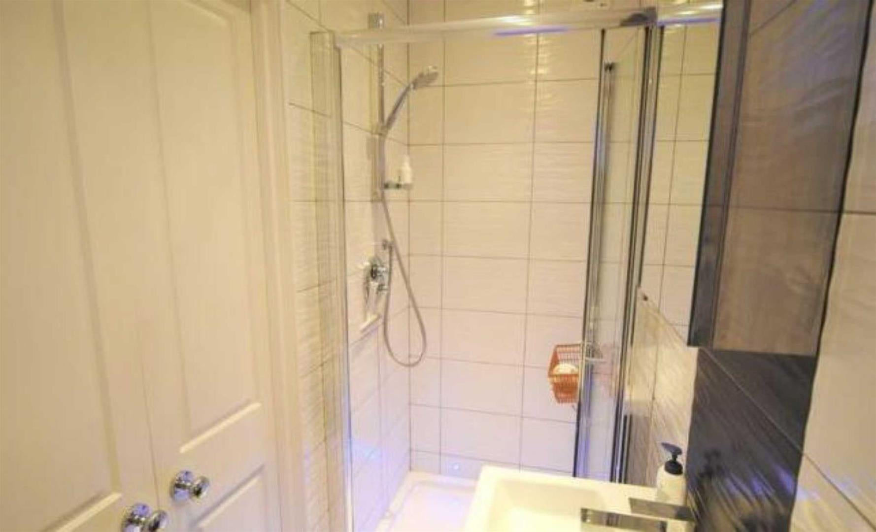 Flat Cavendish Avenue in Greater London