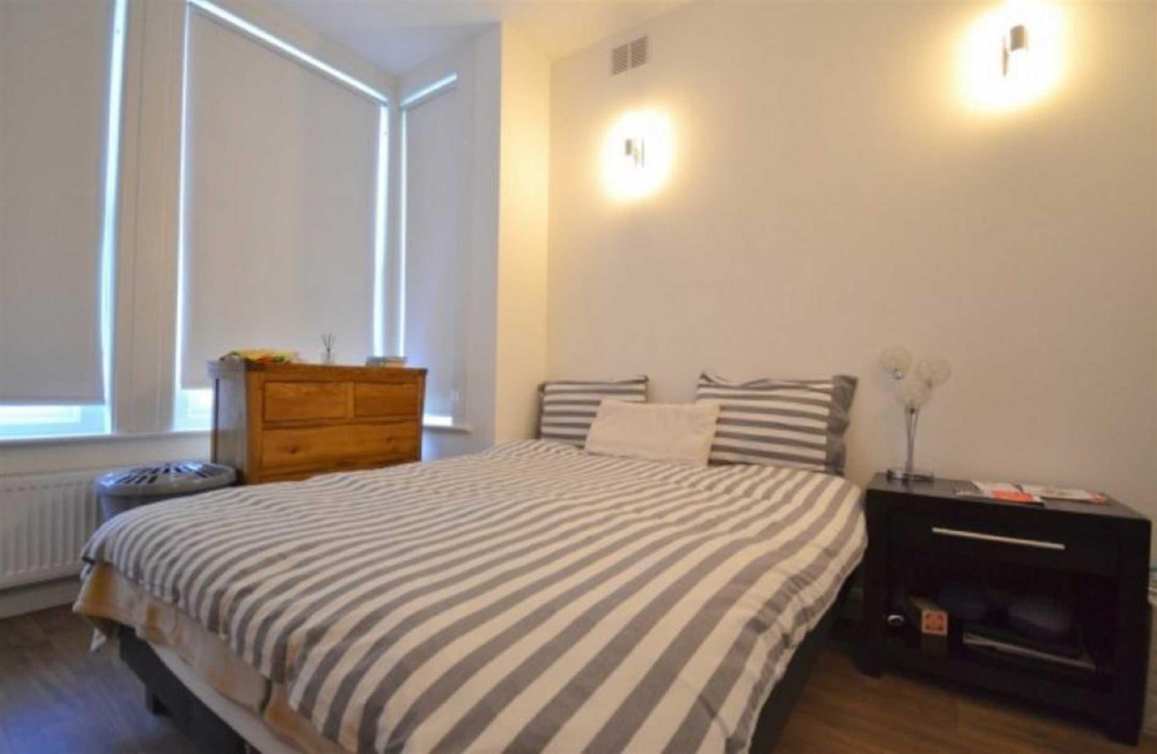 Flat Cavendish Avenue in Greater London
