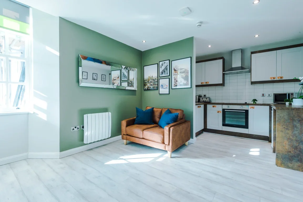 Flat Eskdale Terrace in Newcastle upon Tyne