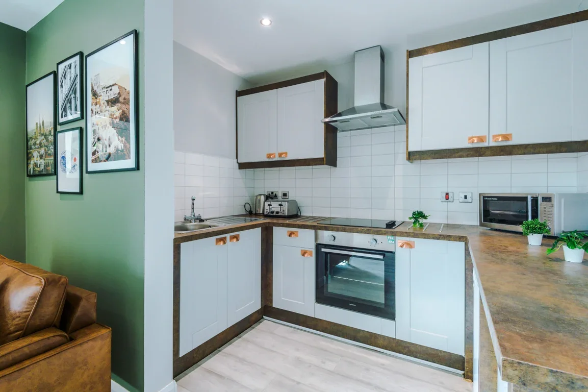 Flat Eskdale Terrace in Newcastle upon Tyne