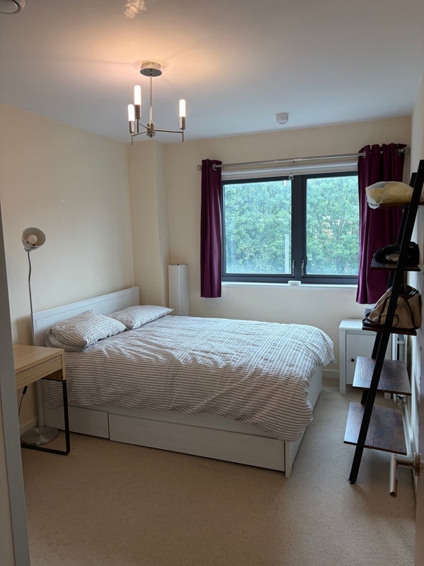 Room Lee High Road in Greater London