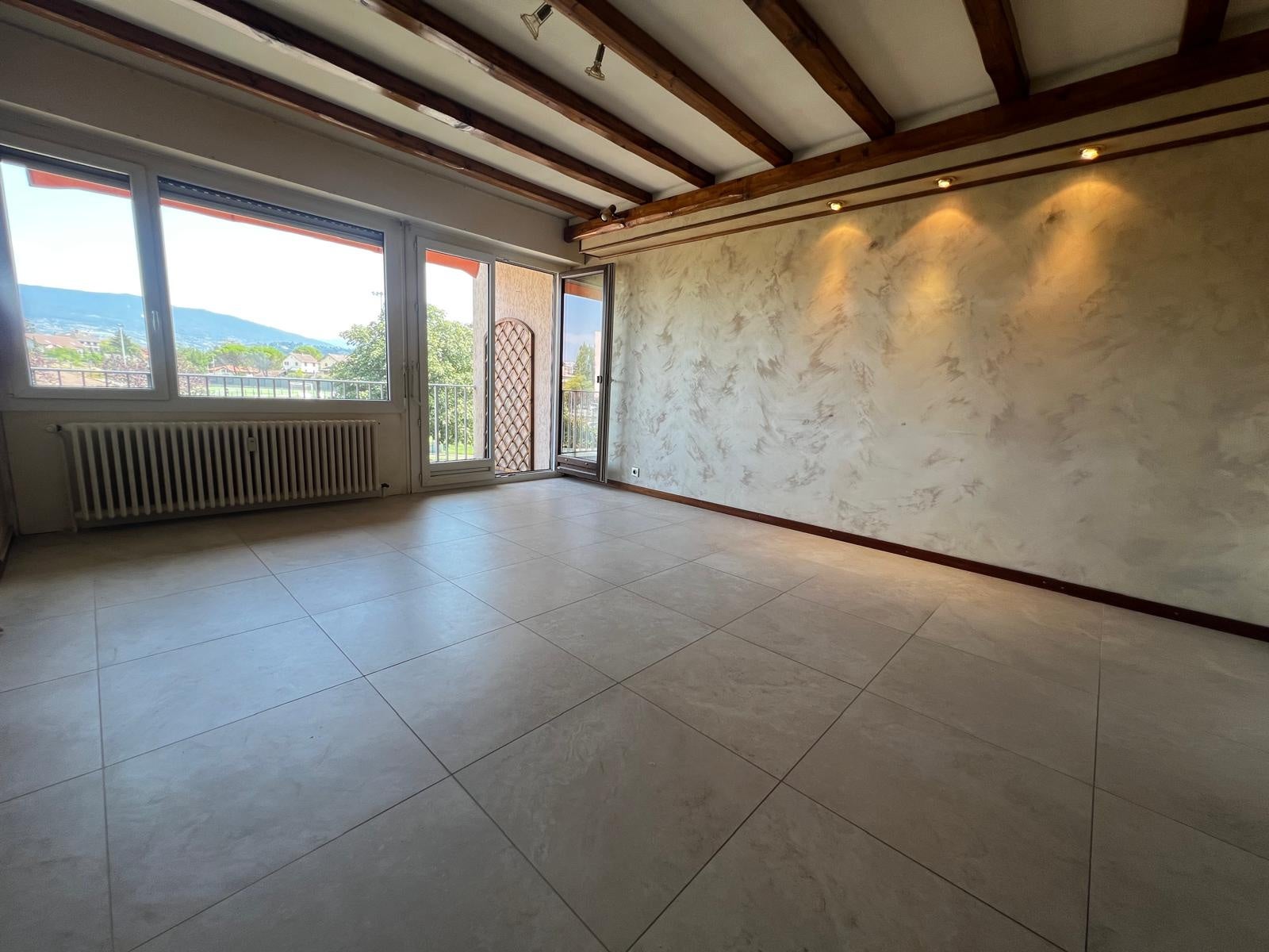 Appartement Rue du 18 Août à Gaillard