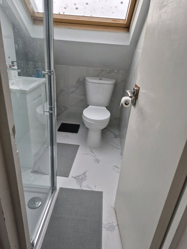 Room Cuckoo Dene in Greater London