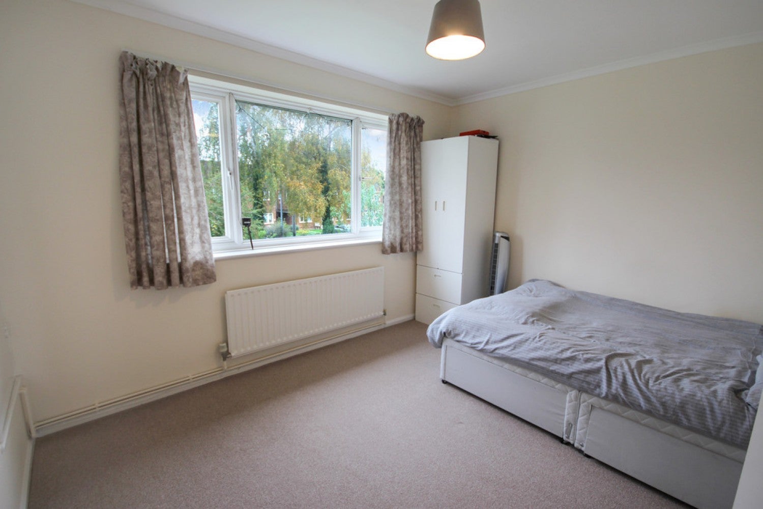 Flat Ronald Rolph Court in Cambridge