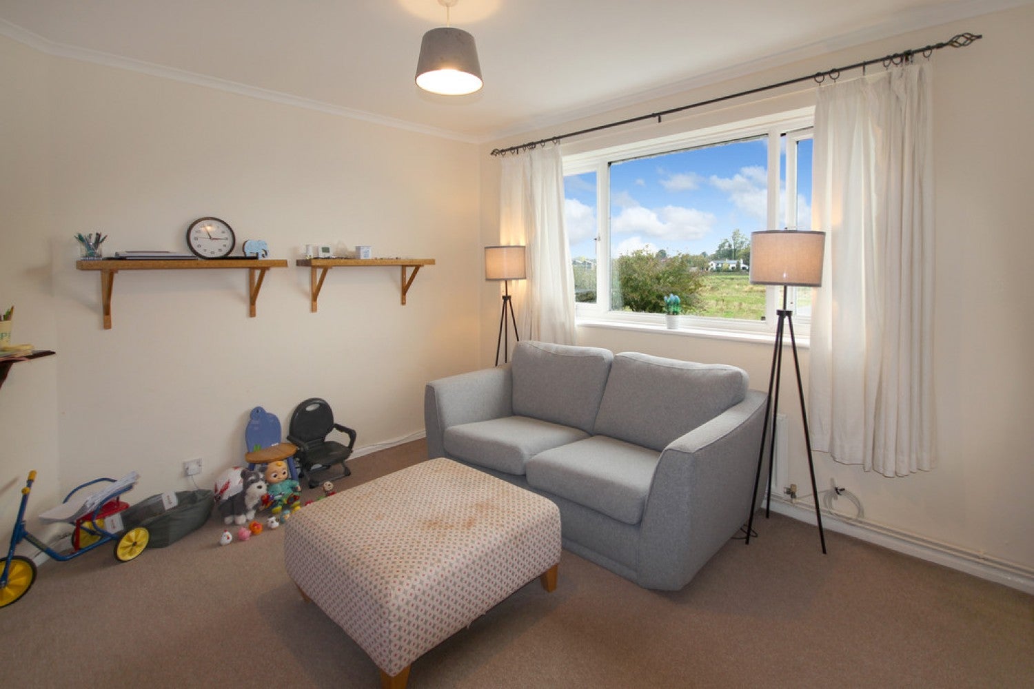 Flat Ronald Rolph Court in Cambridge