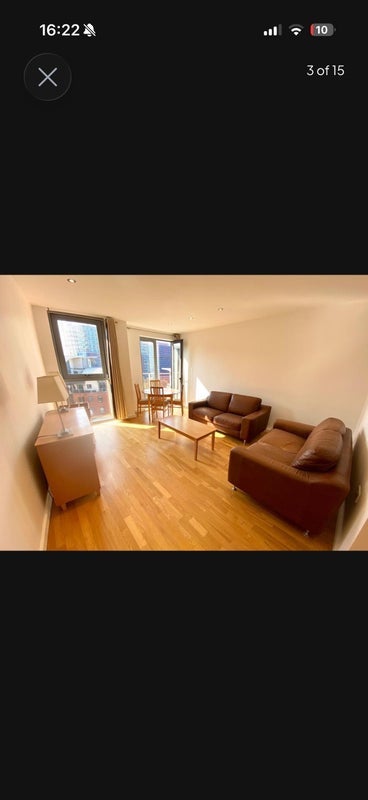 Room Gotts Road in Leeds
