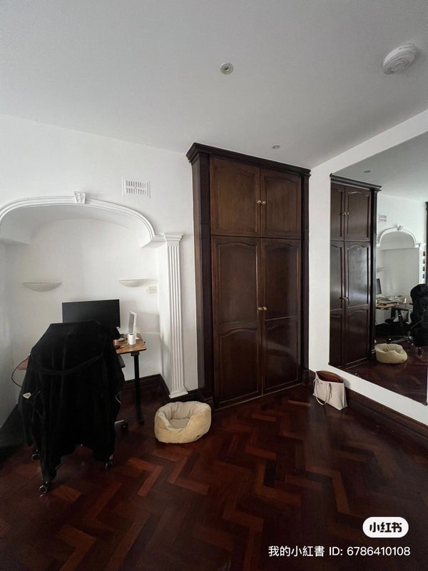 Room Gloucester Street in City of Westminster