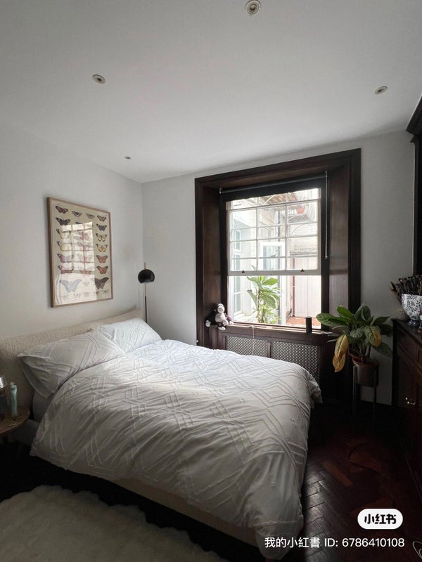 Room Gloucester Street in City of Westminster