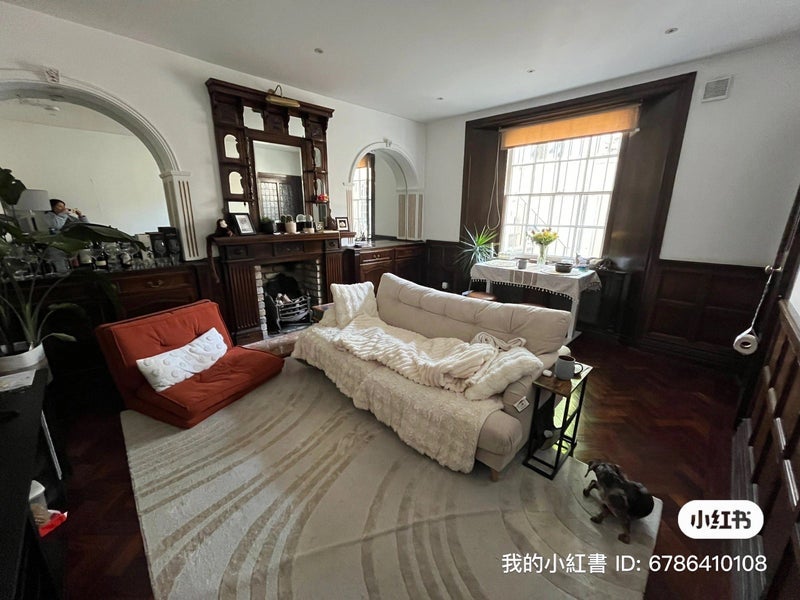 Room Gloucester Street in City of Westminster